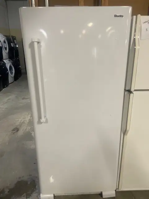 Réfrigérateur Légumier 30'' blanc tout frigo Danby