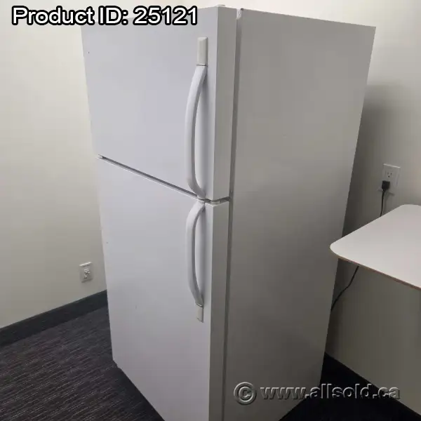 Frigidaire 18.2 cu. ft. White Fridge Refrigerator w/ Top Freezer