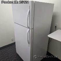 Frigidaire 18.2 cu. ft. White Fridge Refrigerator w/ Top Freezer