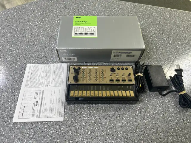 Korg Volca Keys Analog Loop Synthesizer