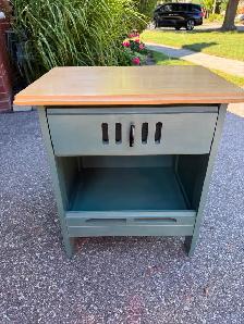 End table/night table