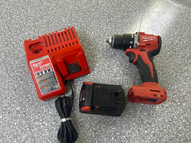 Milwaukee 3602 1/2" Brushless Hammer Drill Kit