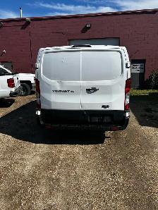 2021 Ford Transit Cargo Van - Photo 5