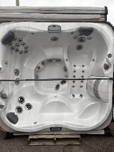 2021 Jacuzzi J355 5-6 Adult Hot Tub with Full Massage Lounger
