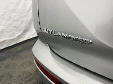 2025 Mitsubishi Outlander - Photo 12