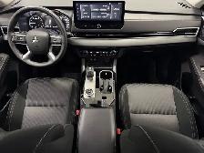 2025 Mitsubishi Outlander - Photo 35
