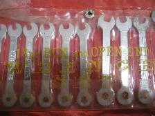 Vintage 18 piece slim box and open end wrench set, made in Japan - Photo 2