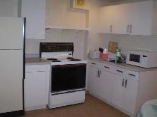 Private basement room near SQ 1 for single female only - Photo 4