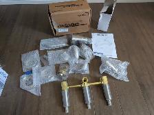 Brand New Kingston Tub   Shower Faucet For Sale - Photo 3
