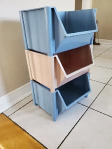 3 CONTENANTS NEUFS DE RANGEMENT, 12'LARx8'PROFx7'HAU: $15.00 - Photo 3