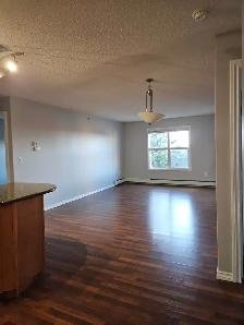 2 Bed   1 Bathroom - Condo style - Photo 4