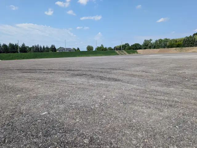 Trailer and Truck Parking in Vaughan