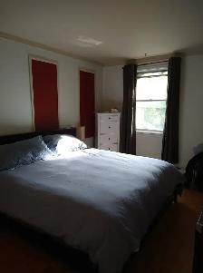 Sous location Grand 4 1/2 meublé tout compris sur 2 étages - Photo 9