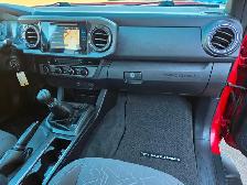 2016 Toyota Tacoma TRD OFF ROAD 4X4 / 6 SPEED MANUAL ! Bas Kilom - Photo 23