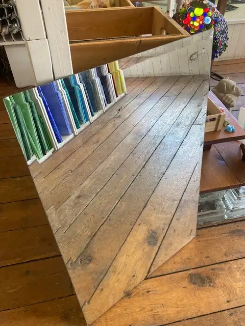 Free beveled mirror 24' x 36'