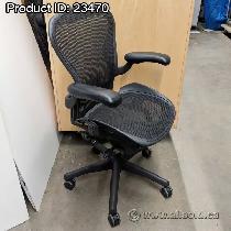 Herman Miller Aeron 'B' Size Mesh Ergonomic Task Chair w/ Lumbar - Photo 2