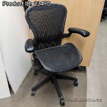Herman Miller Aeron 'B' Size Mesh Ergonomic Task Chair w/ Lumbar - Photo 3