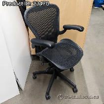 Herman Miller Aeron 'B' Size Mesh Ergonomic Task Chair w/ Lumbar - Photo 4