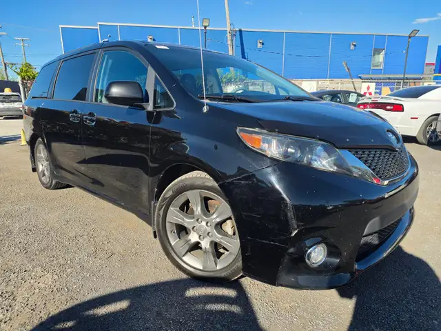 2011 Toyota Sienna SE SPORT 8 PASSAGER CUIR GARANTIE 1 ANS