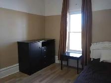 Room for rent Smiths Falls Oct 1st, 16th or November 1st - Photo 5