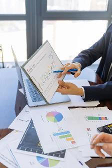 Hiring - Insurance & Financial Services Associates - Photo 3