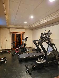 Spacious Rental Near the Lake – 4 Bed, 3 Bath, Sauna, Hot Tub & - Photo 14