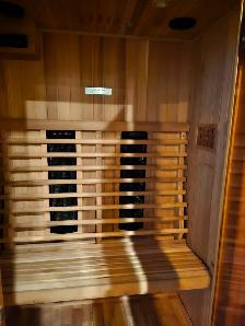Spacious Rental Near the Lake – 4 Bed, 3 Bath, Sauna, Hot Tub & - Photo 15