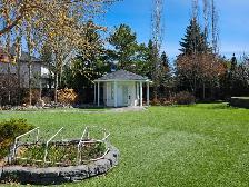 Spacious Rental Near the Lake – 4 Bed, 3 Bath, Sauna, Hot Tub & - Photo 23