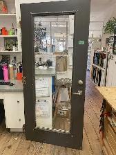 Free: Door with glass double pane sealed unit