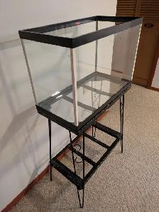 20-gallon Aquarium/Fish Tank & Metal Stand - Photo 4