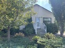 2 Bedroom House with Overize Garage