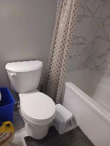 Private Room   Private Bath - Cityscape NE - $900 All Incl - Oc - Photo 6