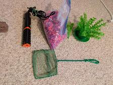 16-gallon Hexagonal Aquarium & Accessories - Photo 7