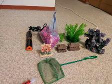16-gallon Hexagonal Aquarium & Accessories - Photo 8