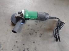 Meuleuse (grinder) hitachi 4''1/2 en tres bonne condition