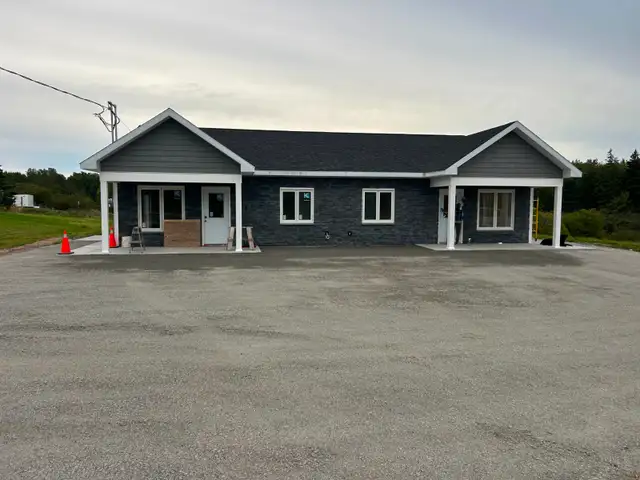 Duplex for rent 2 x Bedroom 1200sf Units