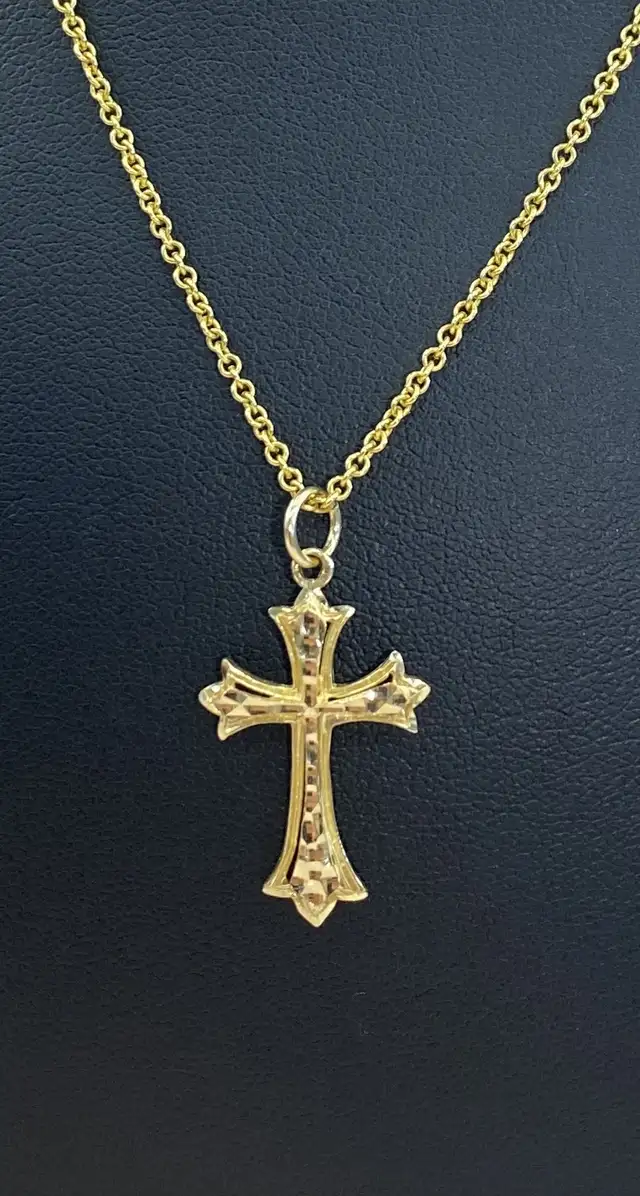 10K Gold Diamond Cut Cross Pandent