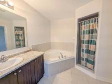 79 Baker St, Thorold - 3 Bedroom Townhouse - Photo 16