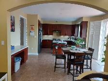 Well size Bedroom with walk in closet  available for rent - Photo 5