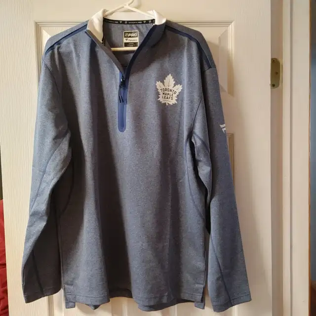 Mens sportswear