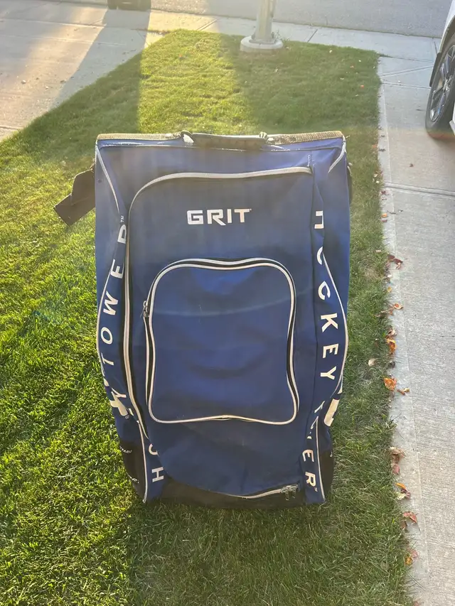 Stand up hockey bag