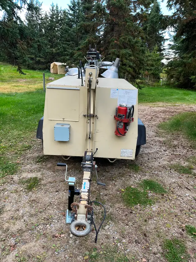 Light Tower / Generator 8 KW