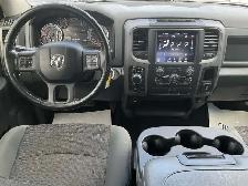 2020 Ram 1500 Express Crew Cab SWB 4WD - HEMI! BACK-UP CAM! REMO - Photo 12