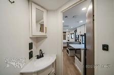 2027 Grand Design Transcend Xplor 19BHX - Photo 17