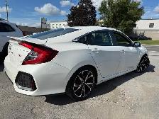 2017 Honda Civic Sedan Si / SUPER CLEAN CAR / 6 SPEED MANUAL - Photo 4