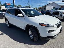 2016 Jeep Cherokee Limited / TWO KEYS / REMOTE STARTER / LOW KMS - Photo 3