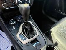 2016 Jeep Cherokee Limited / TWO KEYS / REMOTE STARTER / LOW KMS - Photo 12