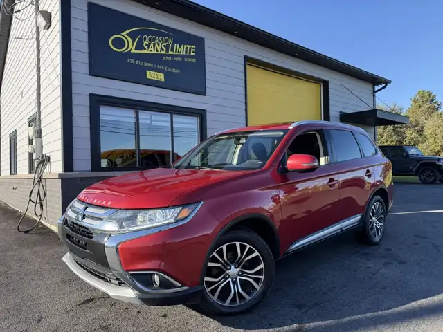 2017 Mitsubishi Outlander SE  7 PASS  APPLECARPLAY