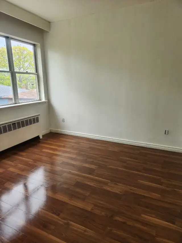 Port Credits Rooms Available
