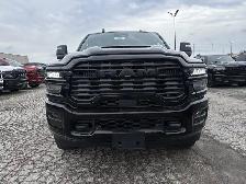2027 Ram 2500 Black Express - Photo 2